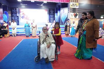 Best School In Varuna