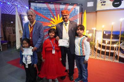 Best School In Varuna