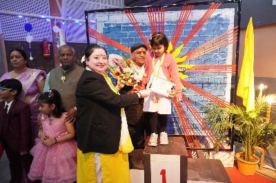 Best School In Varuna