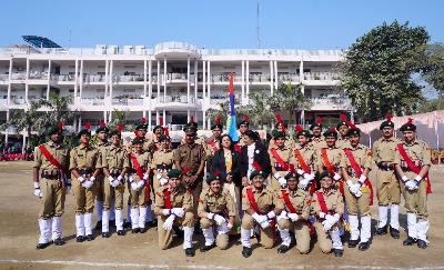 Best School In Varuna