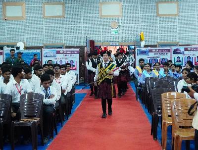 Best School In Varuna