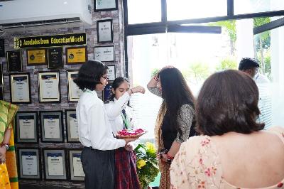 Best School In Varuna