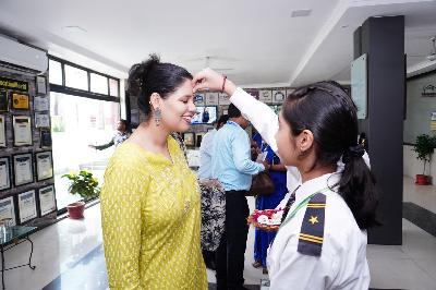 Best School In Varuna