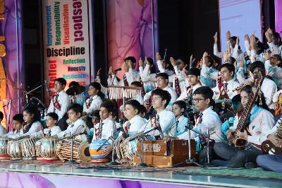 Best School In Varuna