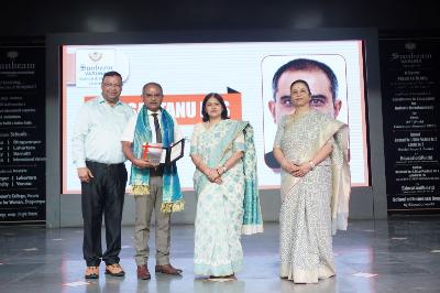 Best School In Varuna