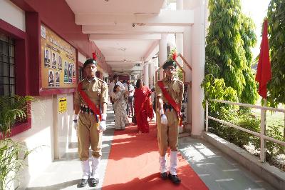 Best School In Varuna