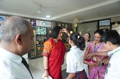 Best School In Varuna