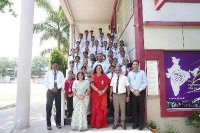 Best School In Varuna