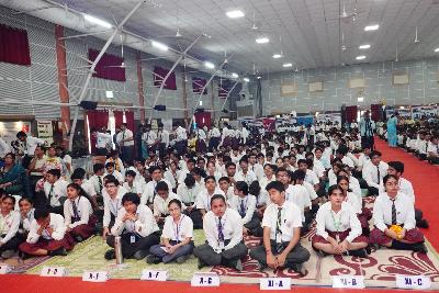 Best School In Varuna