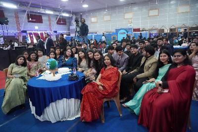 Best School In Varuna