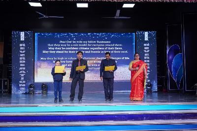 Best School In Varuna