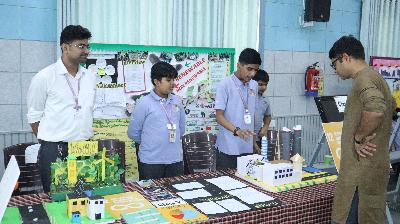 Best School In International Varuna