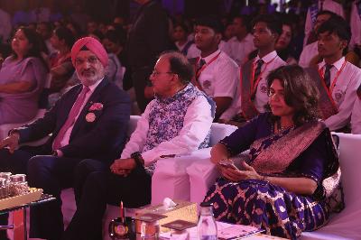 Best School In International Varuna