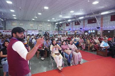 Best School In International Varuna