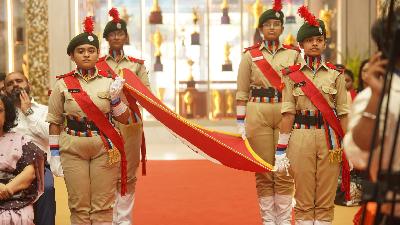 Best School In Lahartara