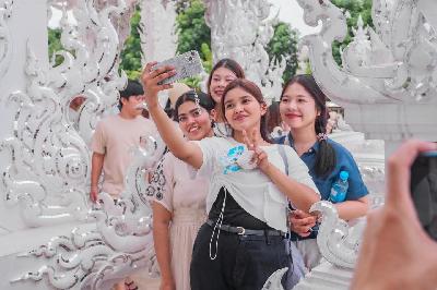 Best School In Lahartara