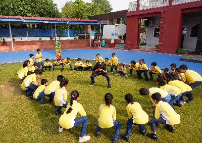 Best School In Varuna