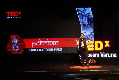 Best School In Varuna