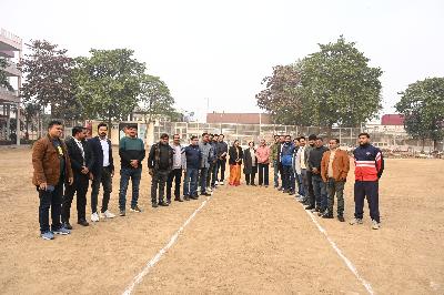 Best School In Varuna