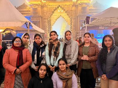 Best School In Varuna