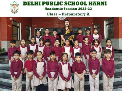 Class Photograph 2022-23