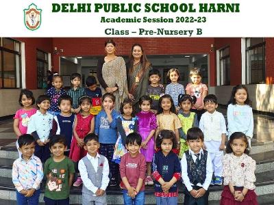 Class Photograph 2022-23