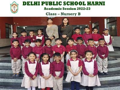 Class Photograph 2022-23