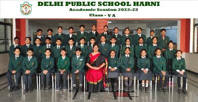 Class Photograph 2022-23