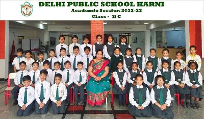Class Photograph 2022-23
