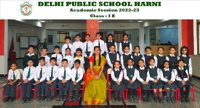 Class Photograph 2022-23