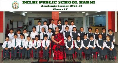Class Photograph 2022-23