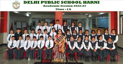 Class Photograph 2022-23