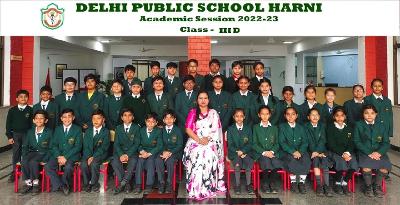 Class Photograph 2022-23