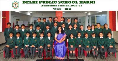 Class Photograph 2022-23