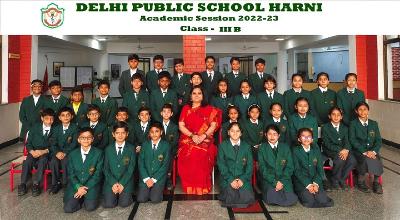 Class Photograph 2022-23
