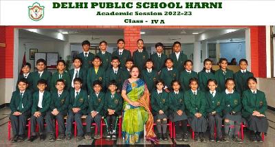 Class Photograph 2022-23