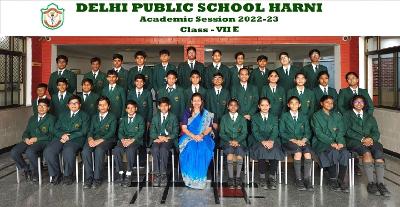 Class Photograph 2022-23