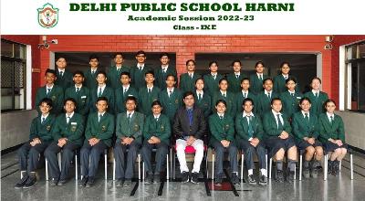 Class Photograph 2022-23
