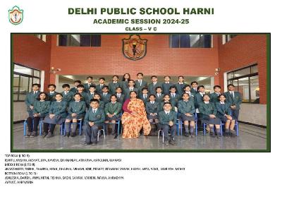 Class Photograph Year 2024-25