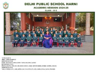Class Photograph Year 2024-25
