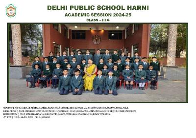 Class Photograph Year 2024-25