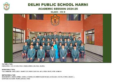Class Photograph Year 2024-25