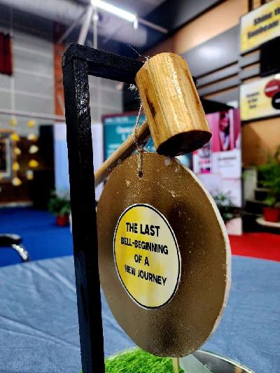 Best School In Varuna