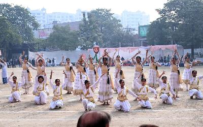 Best School In Varuna