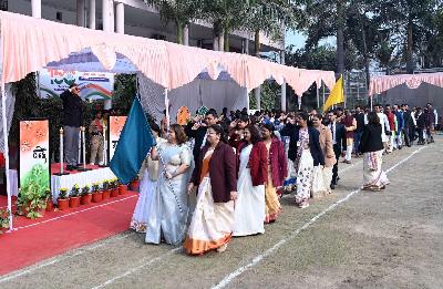 Best School In Varuna