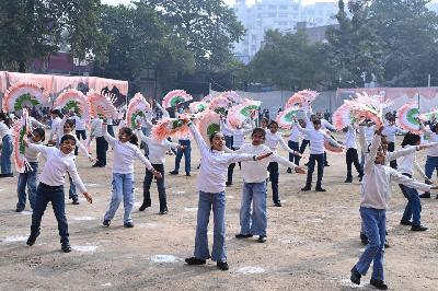 Best School In Varuna