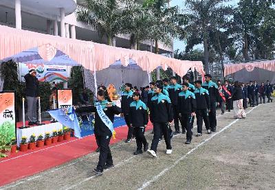 Best School In Varuna