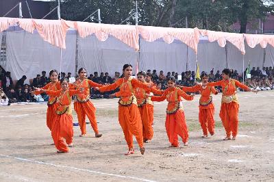 Best School In Varuna