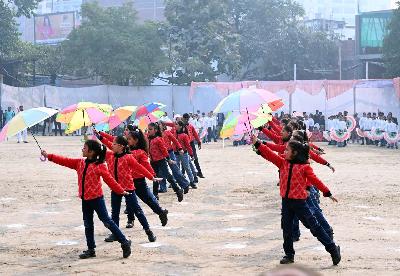 Best School In Varuna