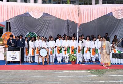 Best School In Varuna